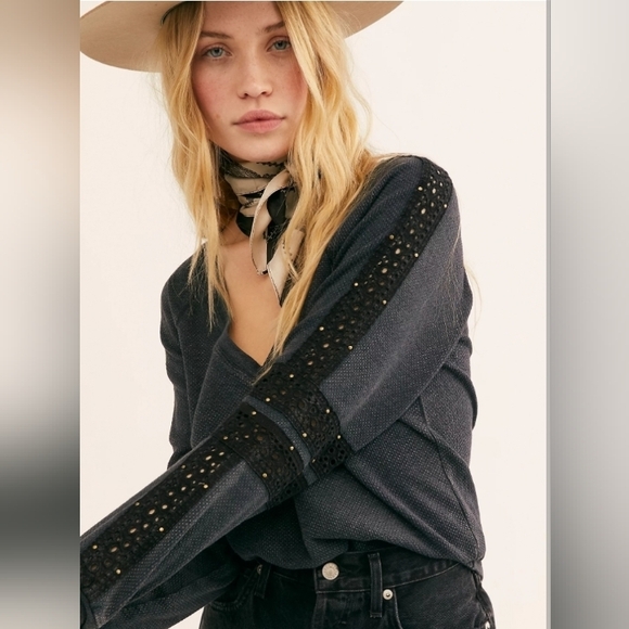 Free People Tops - Free People We The Free Navy Long Sleeve Mila Top Size XS Like New